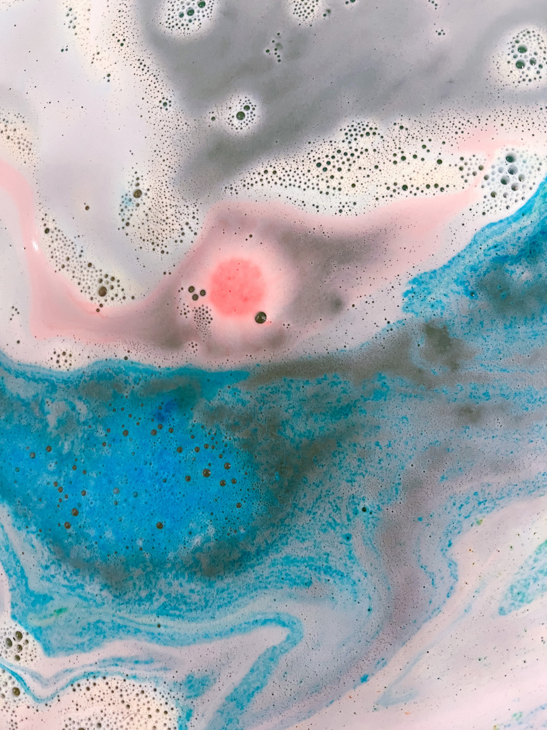 kaleidoscope-bathbomb-pic(896012)