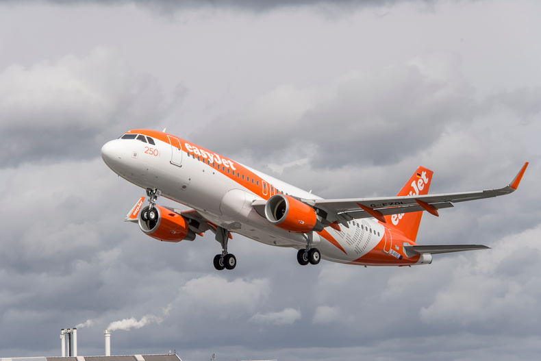 easyjet-new-paint.jpg