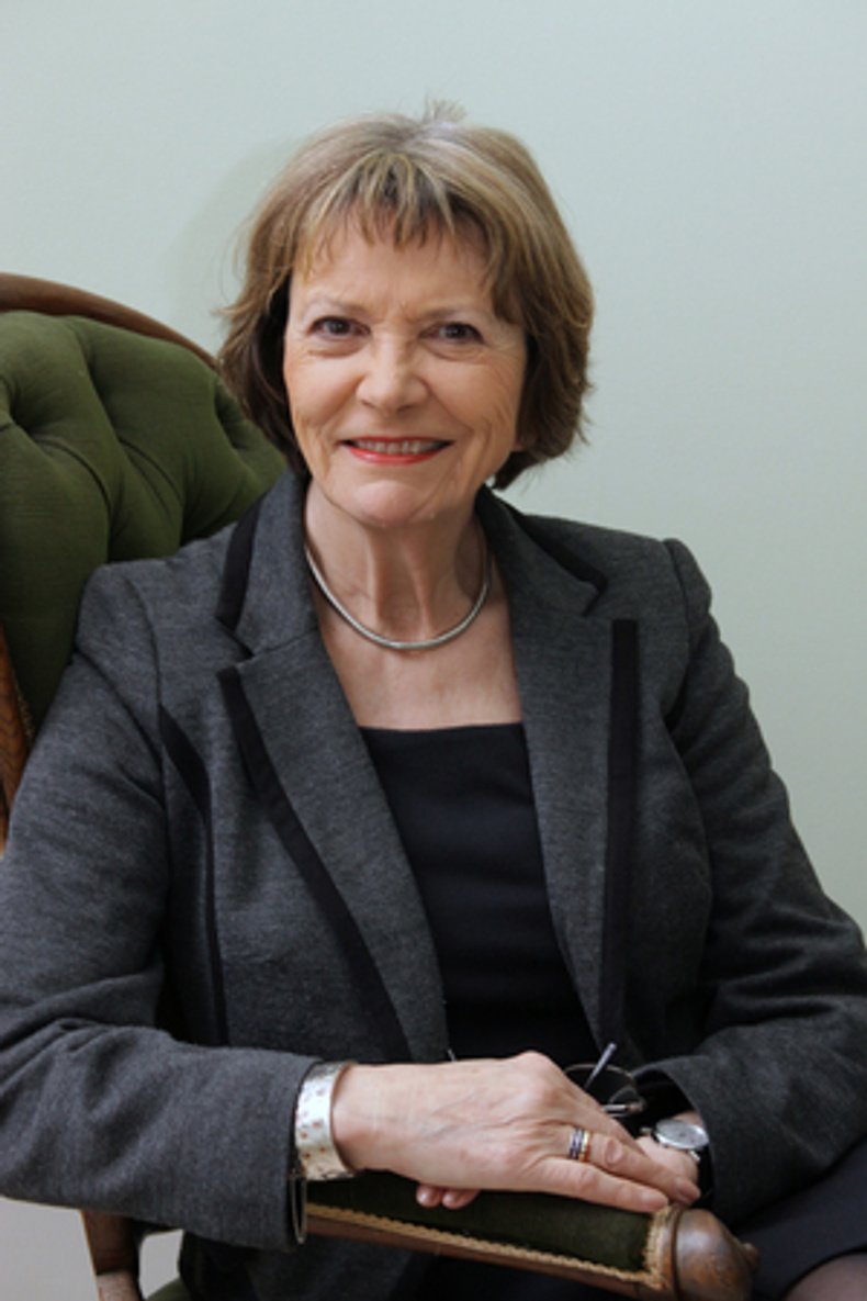 Joan Bakewell.jpg