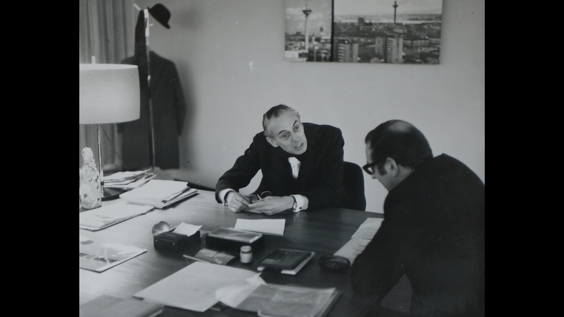 james-a-roberts-architect-in-a-meeting-at-rotunda-birmingham(904793)