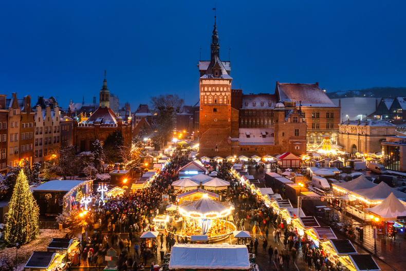 Gdansk+-+shutterstock_2232896737.jpg