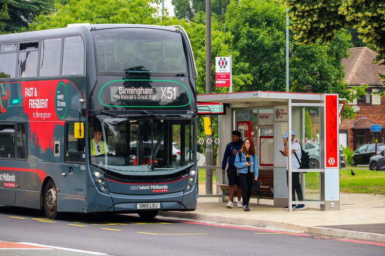 national-express-bus(904406)